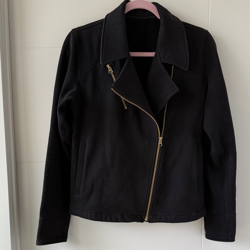 Lululemon Lab Shadow moto jacket. 🖤